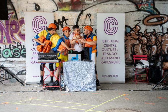 RÜCKBLICK IN BILDERN: Fête de la Musique et du Sport mit KIVUKO COMPAGNIE: « BOUNCE BACK »