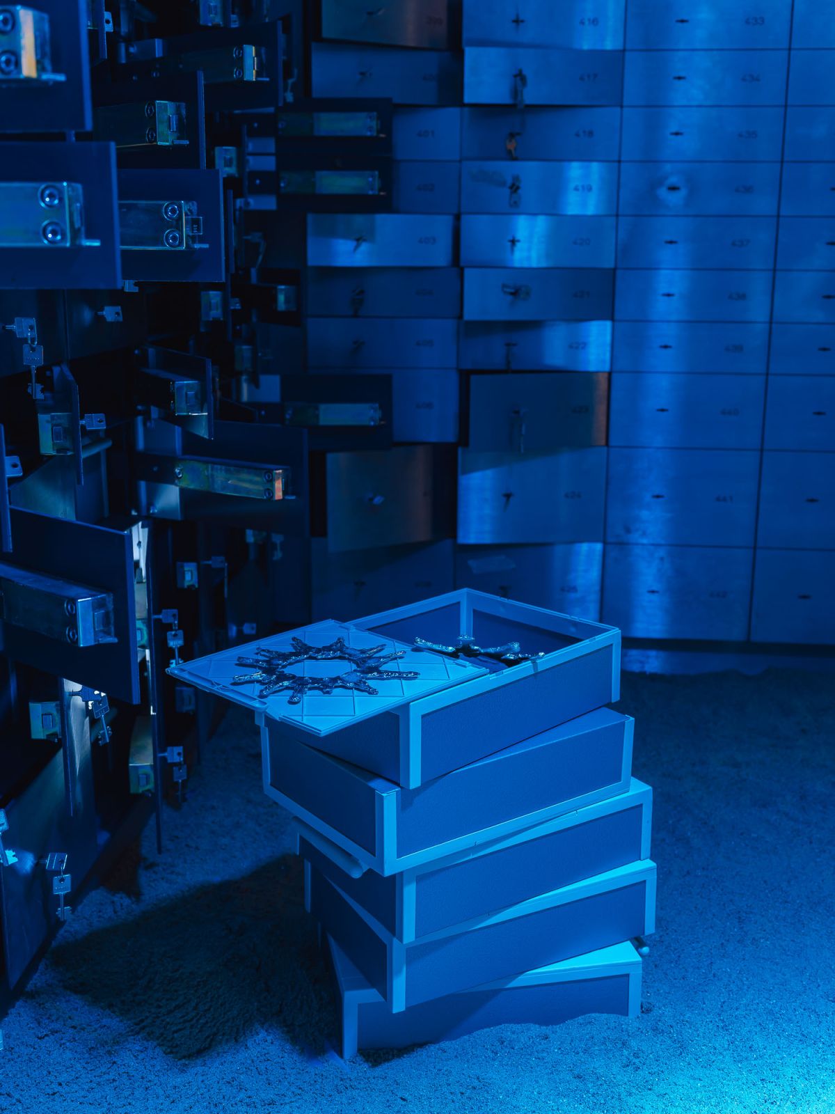 Retour de Paris: Juli Gebhardt "Out of bounds" 